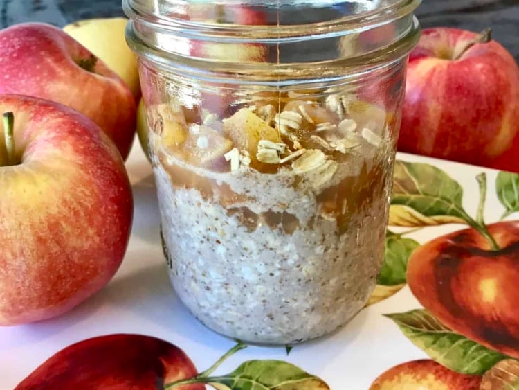 Apple Crisp Overnight Oats Recipe - Audrey Dunham