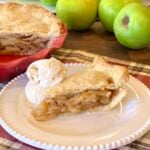Slice of apple pie a la mode!